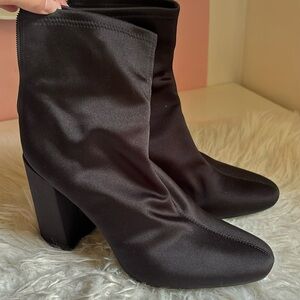 Size 9 Jessica Simpson heels